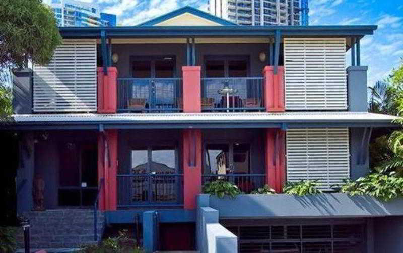 Arrival Lodge Hostel Accommodation Gold Coast Exterior photo